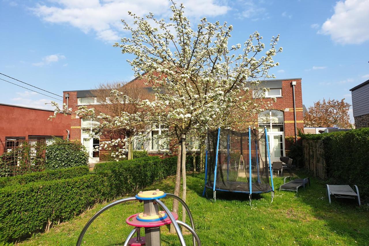 Apartamento De Oude School Visé Exterior foto