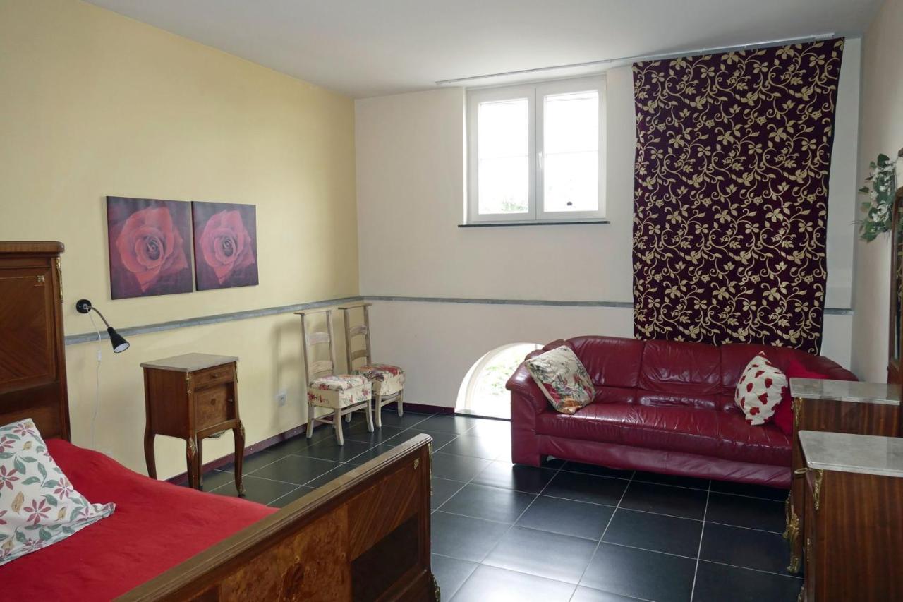 Apartamento De Oude School Visé Exterior foto